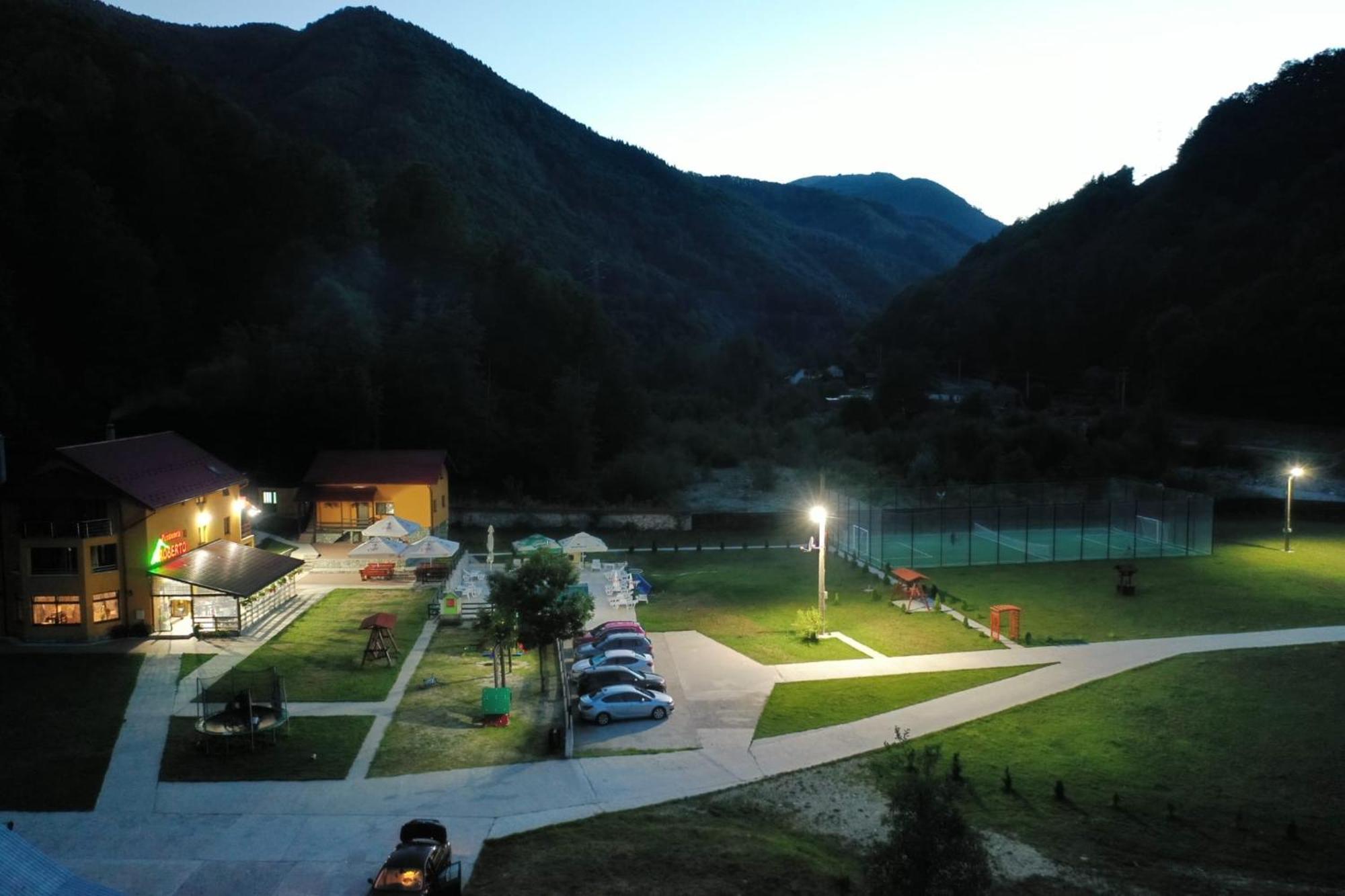 Pensiunea Roberto Malaia Buitenkant foto